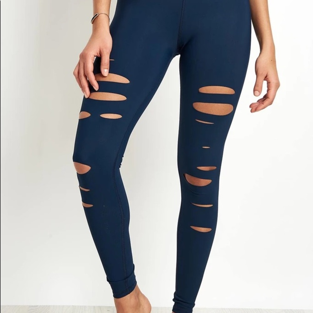ALO Yoga distressed legging